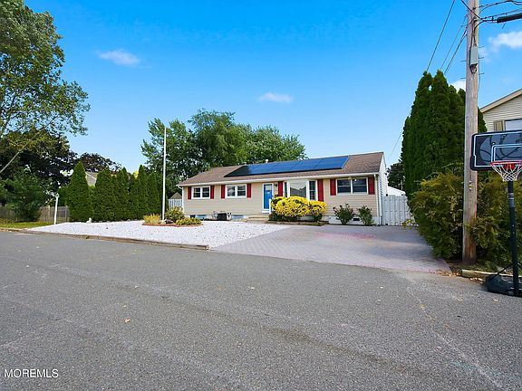 2nd image of 213 Lorraine Place