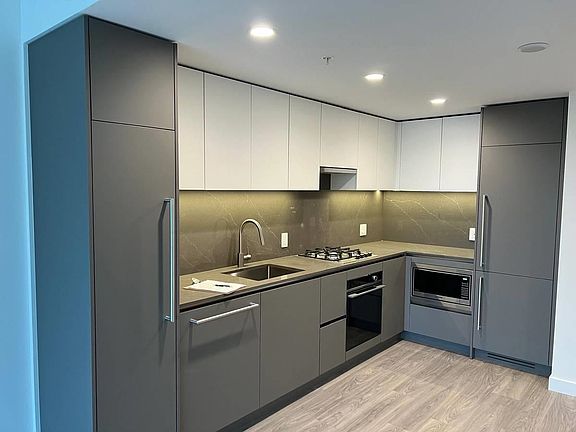 2nd image of 2135 Springer Ave #17XX