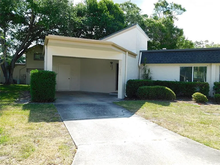 2561 Forest Run Ct — Photo 1
