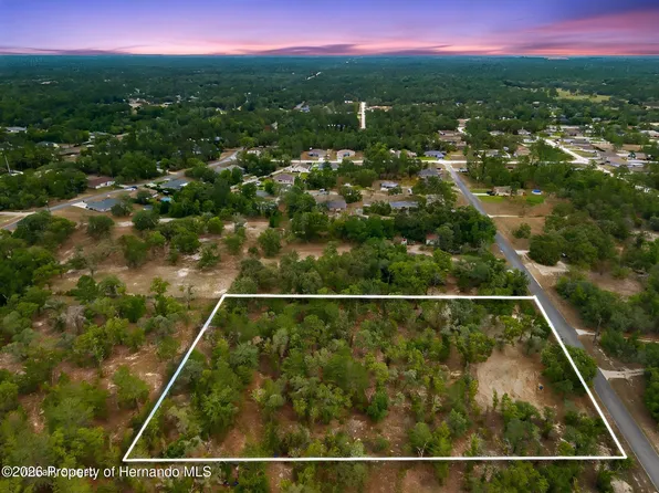 12055 Finch Rd, Weeki Wachee, FL 34614