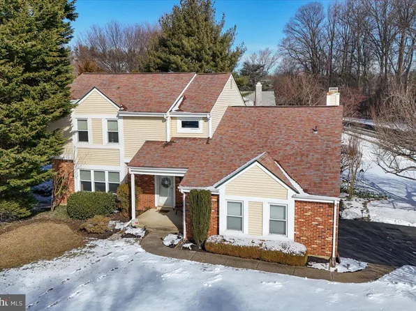 14 Wimbledon Ct, Hockessin, DE 19707