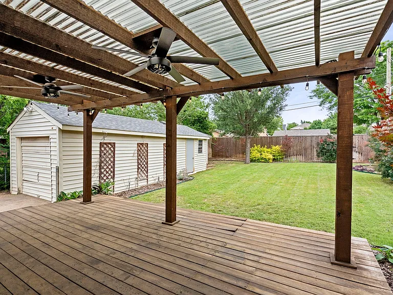 8406 Lakemont Dr — Photo 22