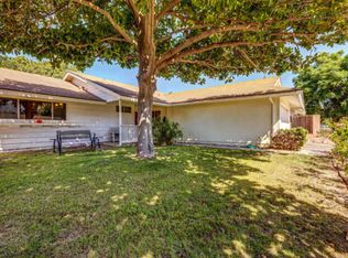 459 Center Ln, Santa Paula, CA 93060