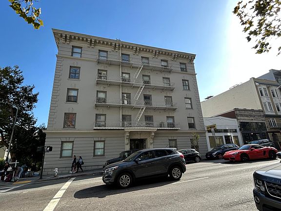 2nd image of 901 Bush St APT 406