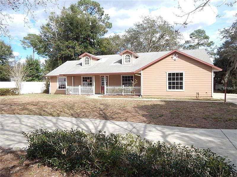 1st image of 221 Alta Vista St
