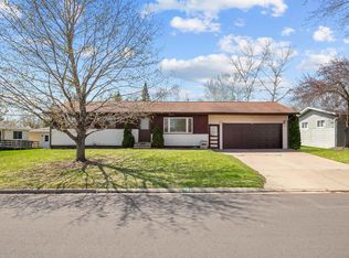 72 N Park St, Clintonville, WI 54929