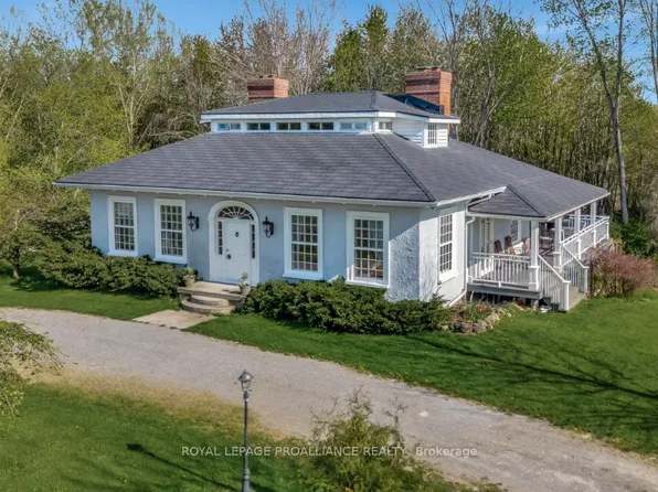 1479 Lakeside Dr, Prince Edward County, ON K0K 1T0