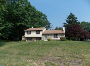 93 N Marmic Dr, Holland, PA 18966