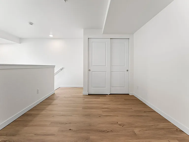 1820 NE Davis St #203 — Photo 21