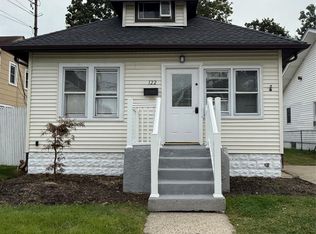 122 Dehnhoff Ave, Freeport, NY 11520