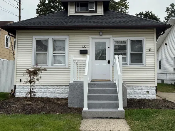 122 Dehnhoff Avenue, Freeport, NY 11520