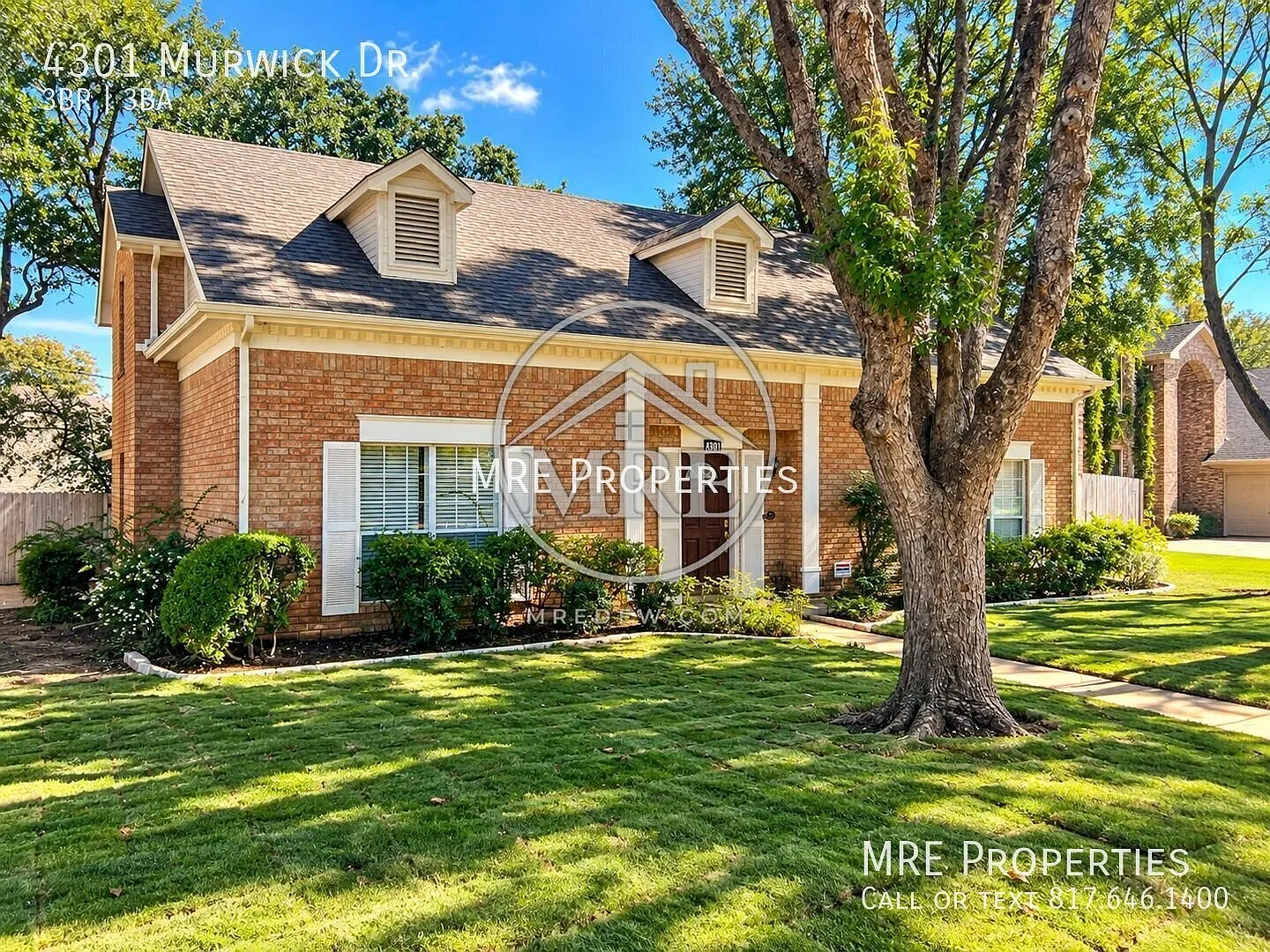 3 Bedrooms | 2.5 Bathrooms | 2 Car Garage - West Arlington — Photo 2