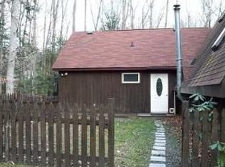 92 Wilkins Rd, Shawangunk, NY 12566