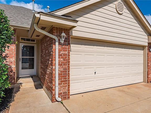 2nd image of 10301 Chancellor Dr