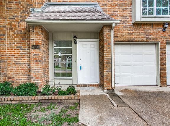 2nd image of 4926 Oak Hollow Dr