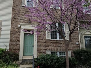 2728 Sherwood Hall Ln, Alexandria, VA 22306