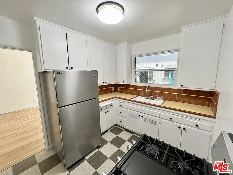 7962 Norton Ave #2 — Photo 4