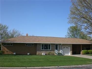 3rd image of 7118 Seven Hills Blvd