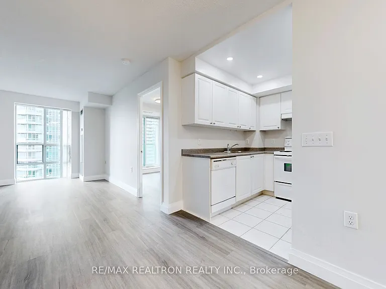 28 Olive Ave #1203 — Photo 7