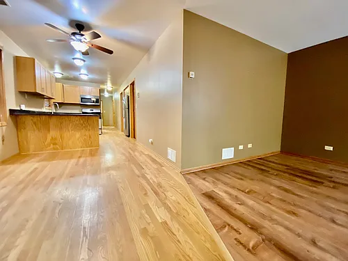 435 W 37th St #2F Photo 1
