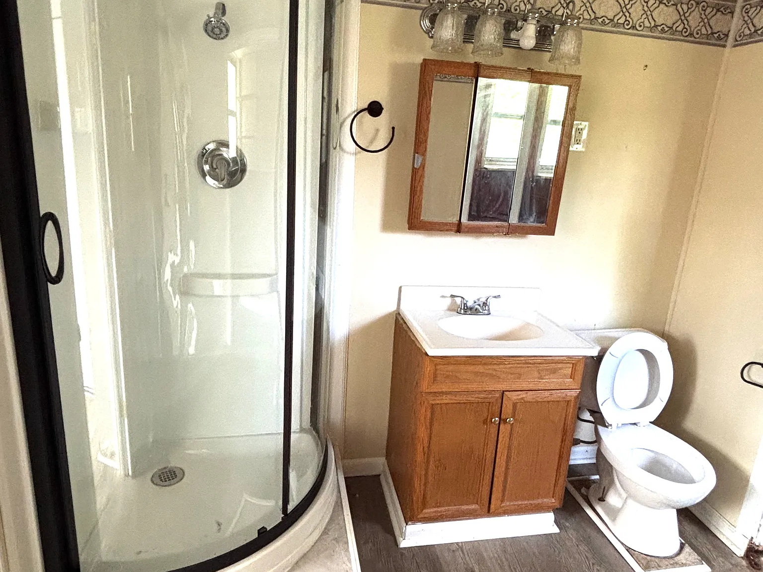 2 bed, 1200 sqft, $1,275 — Photo 4