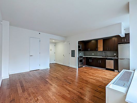 4th image of 260 W 26th St APT 9F