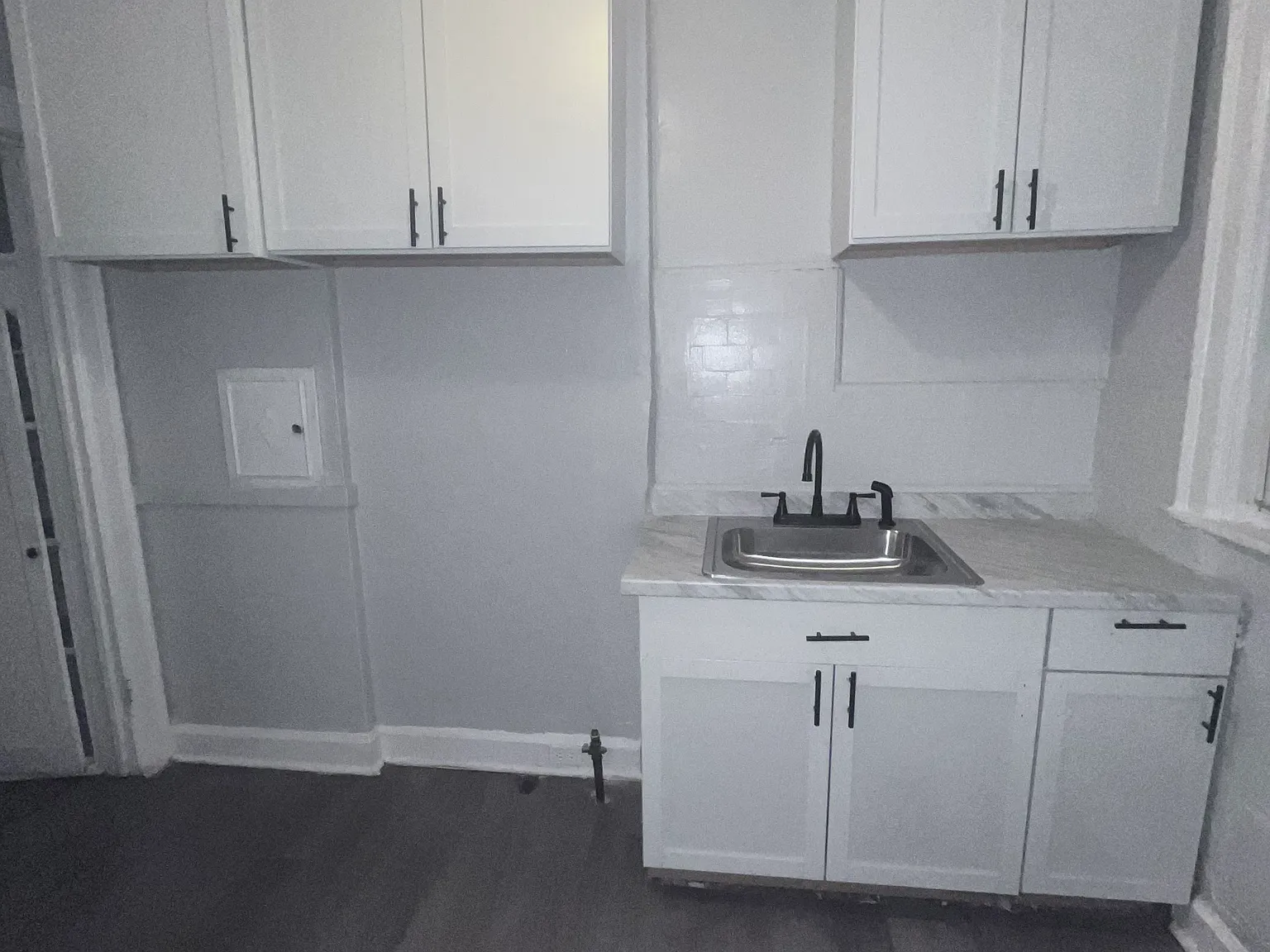 2 bed, 950 sqft, $1,200 — Photo 3