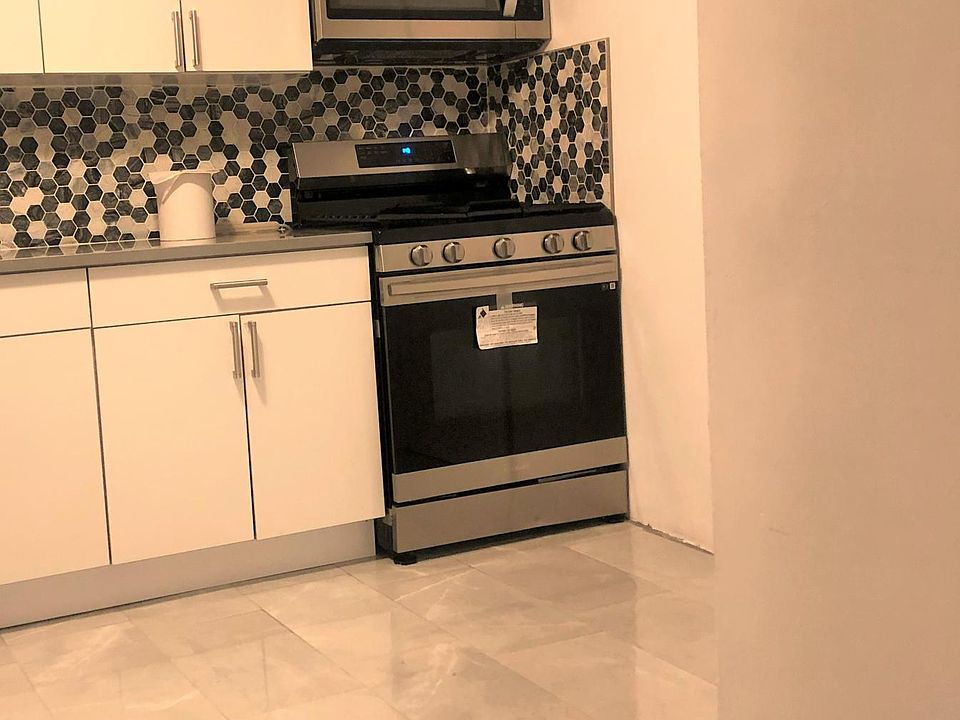 1st image of 179 1st St #1