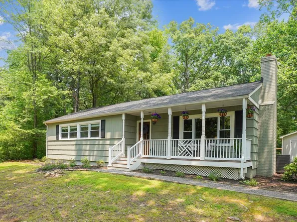 3450 Laurel Dr, Indian Head, MD 20640