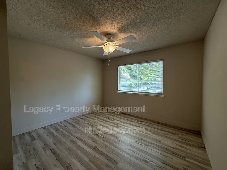 5174 Connecticut Dr #4 — Photo 11