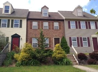 44 Pennwick Dr, Lititz, PA 17543