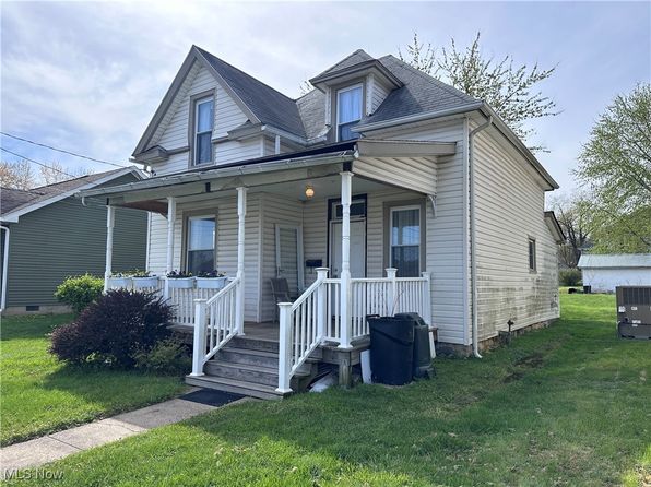 1605 Dewey St, Parkersburg, WV 26101