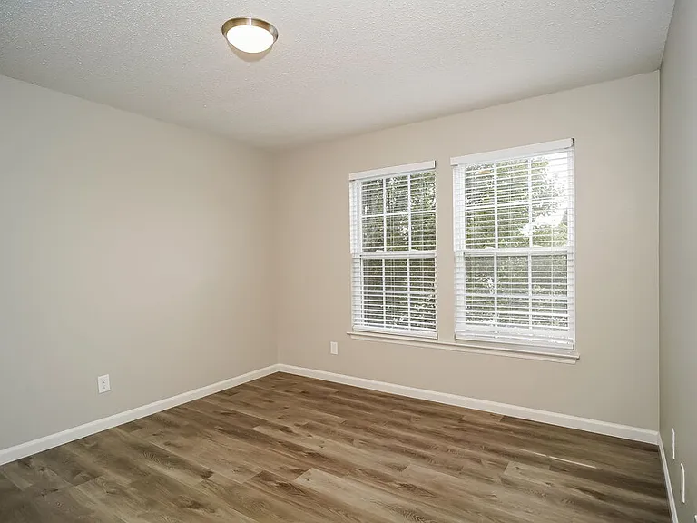 5609 Woodland Trace Blvd — Photo 14
