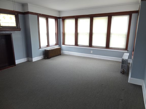 2nd image of 1307 S Lombard Ave