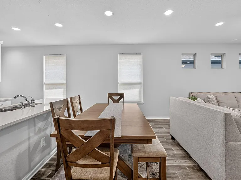 105 Drifter Ln — Photo 9