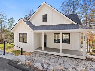 139 Courtney Ln, Candler, NC 28715