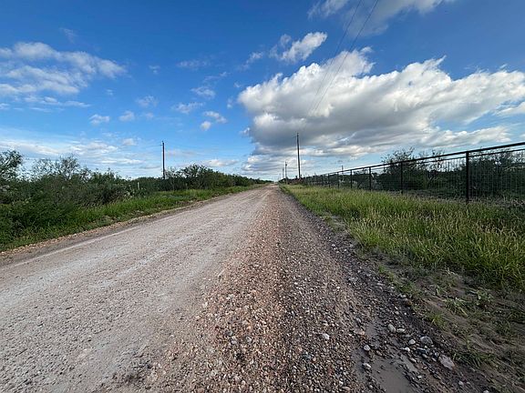 2nd image of 444 Camino Don Antonio