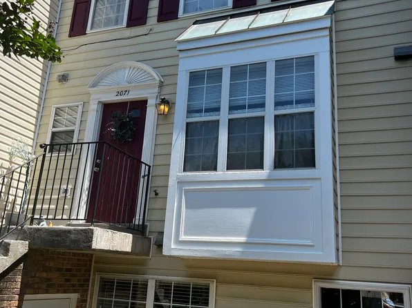 2071 Pawlet Dr #38D, Crofton, MD 21114
