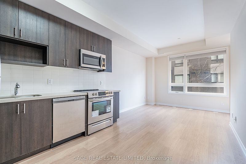 Toronto Townhouse for rent - 2 Bedrooms — photo 4