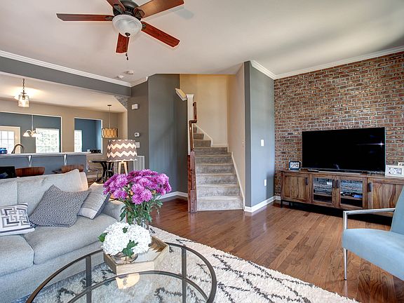 2nd image of 259 Woodstream Blvd