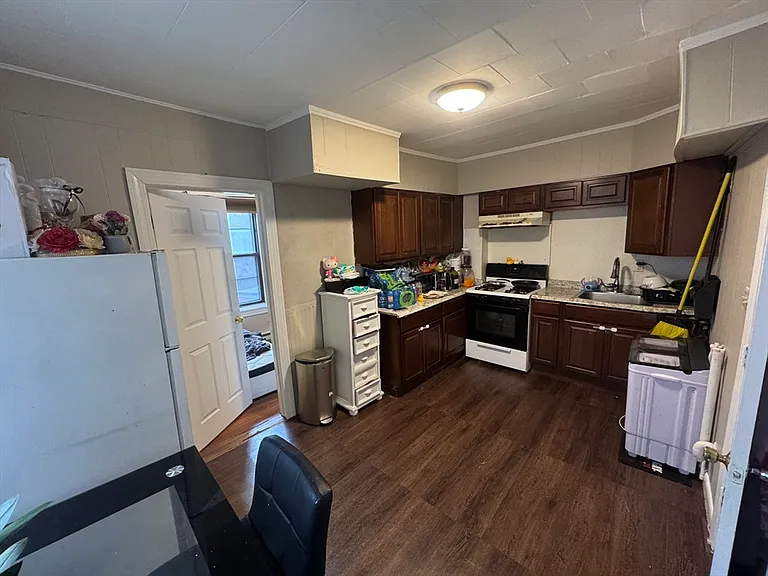 205 Endicott St #2 — Photo 6