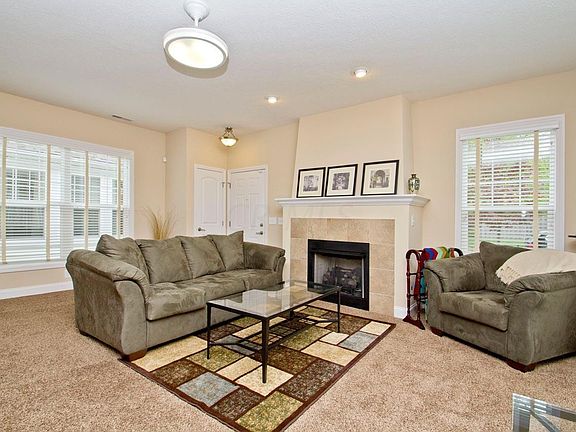 4th image of 5539 Limerock Dr #23