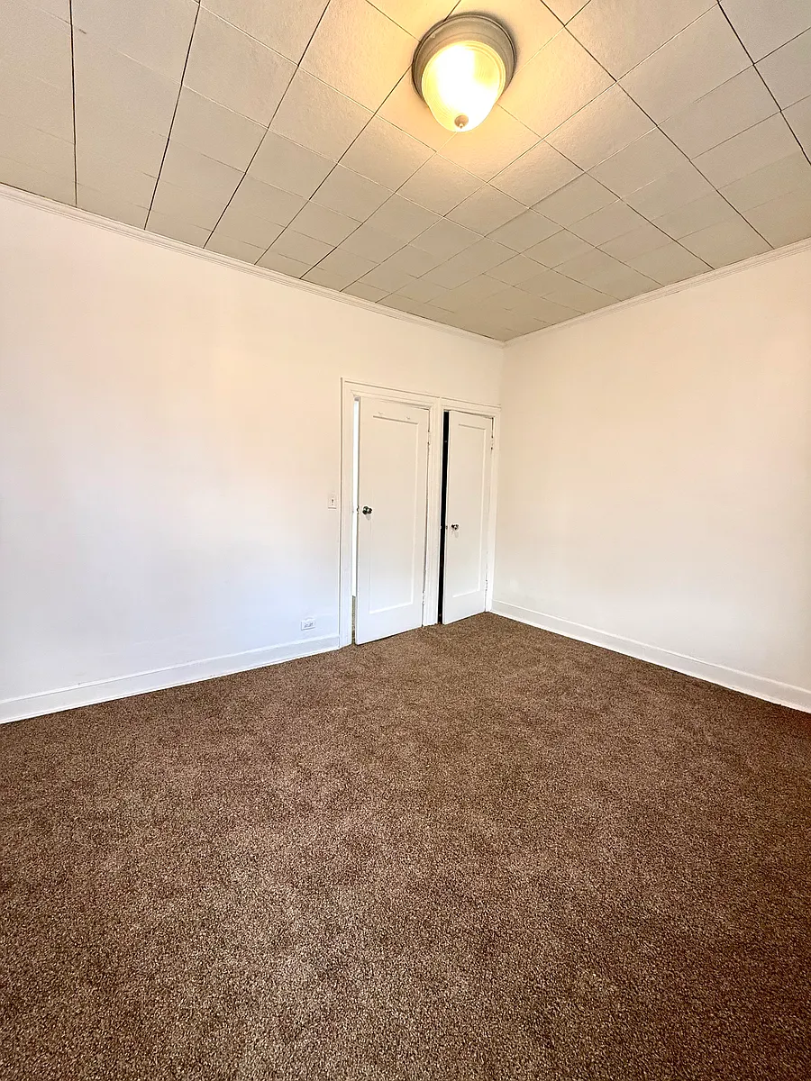 Building Photo - 4514 Hill Ave #2