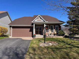 45 Burnstead Cres, Ottawa, ON K2M 2T4