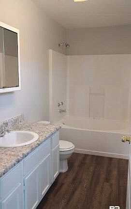 4th image of 10940 Danne Ln