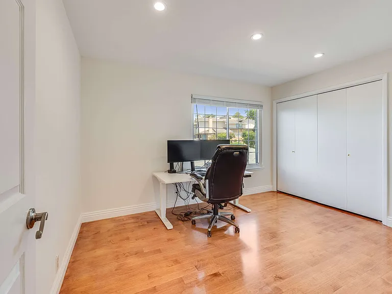 1st bedroom