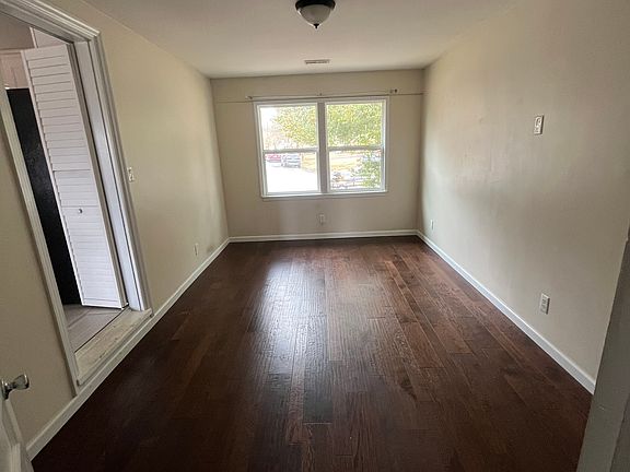 5th image of 1600 Tallwood St