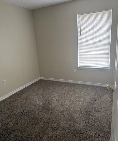 1674 Sycamore Ave — Photo 4