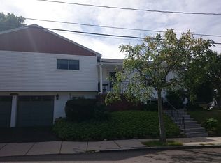 7 Courtney Rd, West Roxbury, MA 02132