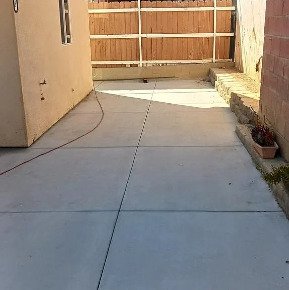 8933 Canby Ave — Photo 17